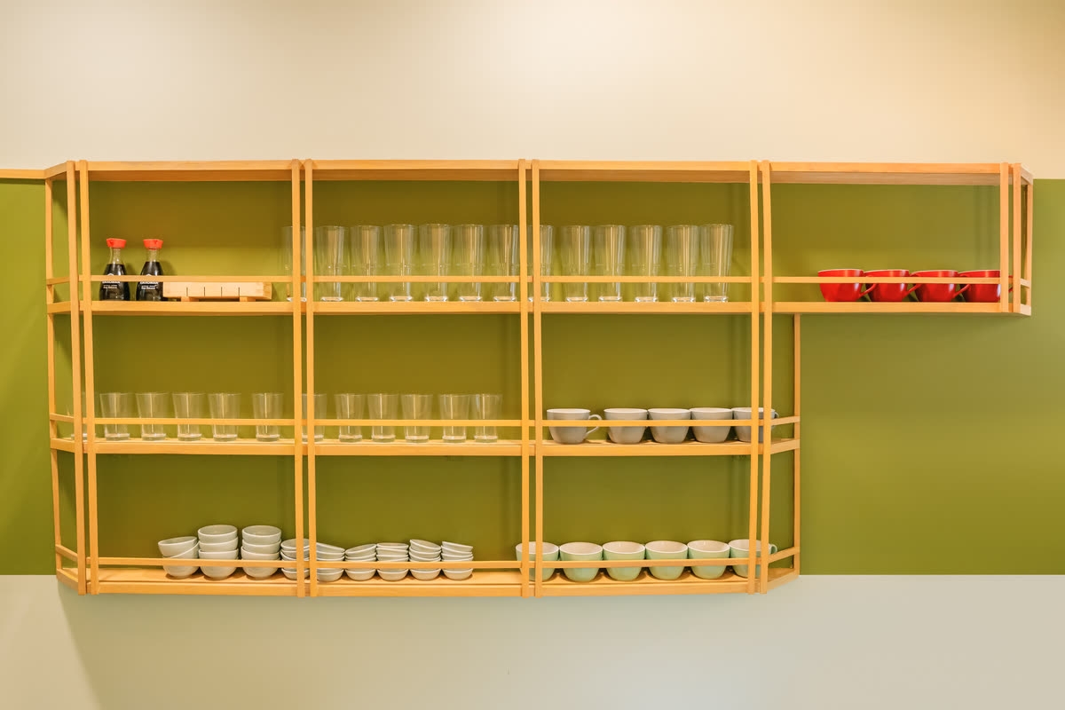 The glassware shelf