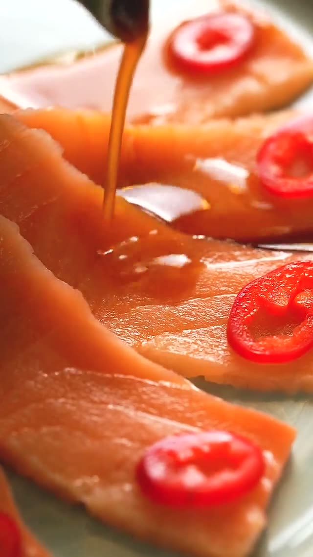 Dressing the tiradito